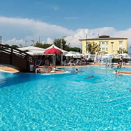 La Isla 4* Pontecagnano