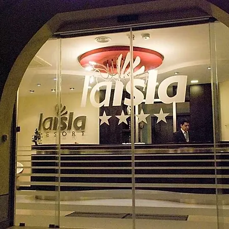 La Isla Отель