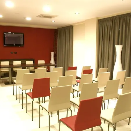 La Isla Hotel 4*