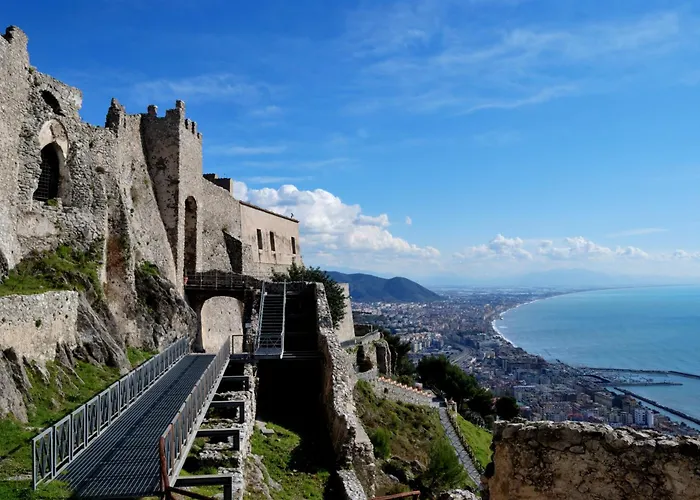 Отель La Isla Понтеканьяно