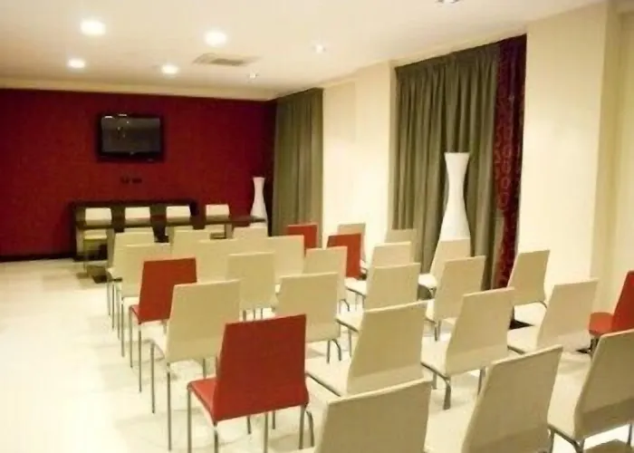 La Isla Отель Понтеканьяно